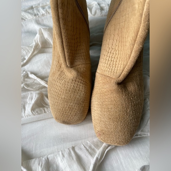 Free People Suede Nicola Block Heel Boot Sand Beige Size 38 - Picture 12 of 12